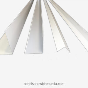 Ángulo blanco interior 50x50x3m