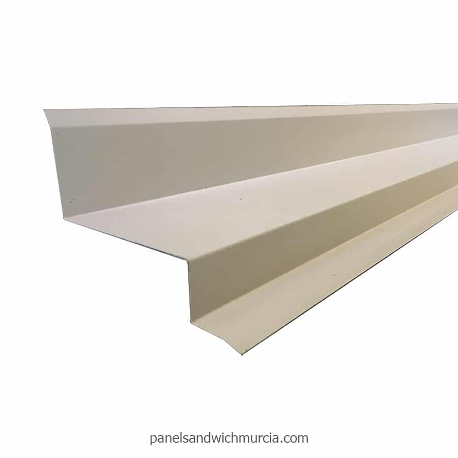 Remate lateral cubierta tapajuntas a pared